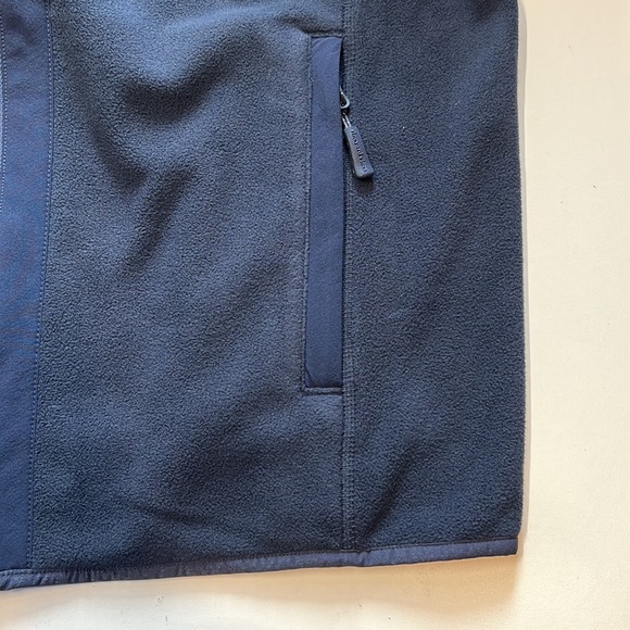 Vineyard Vines Men's Navy Blue "Harbor" Fleece Vest, Zip Up, Size Medium - Picture 6 of 7